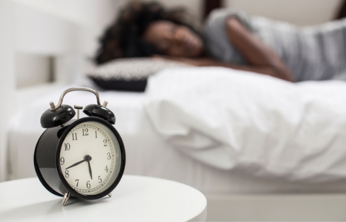 Ngủ dễ hơn nhờ thói quen ngủ đúng giờ