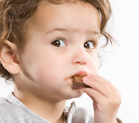 6 sự thật về việc cho con ăn đường có thể bố mẹ chưa biết