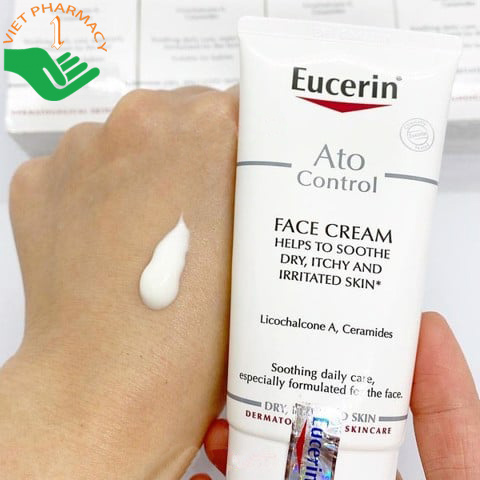 Kem dưỡng da mặt Eucerin Ato Control Face Cream giúp cải thiện làn da hiệu quả.