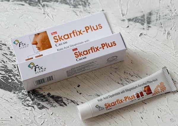 Review kem trị nám Fixderma Skarfix Plus Cream