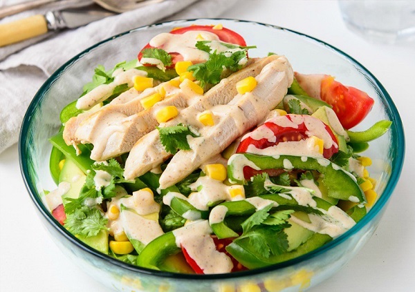 Salad ức gà đơn giản, ngon miệng lại giảm cân hiệu quả