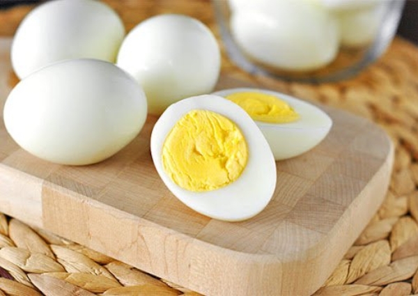 Lượng protein trong trứng gà giúp loại bỏ bớt cồn trong cơ thể