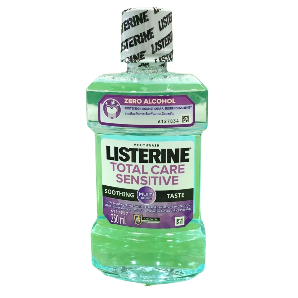 Nước súc miệng cho răng nhạy cảm Listerine Total Care Sensitive 250ml