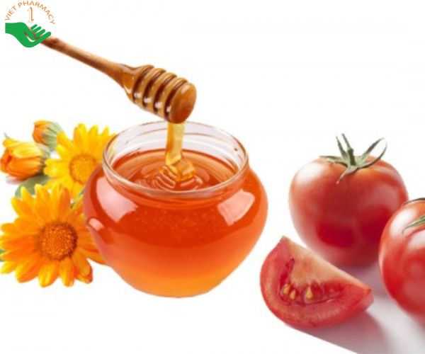 Cách pha mật ong giải rượu kết hợp với cà chua 