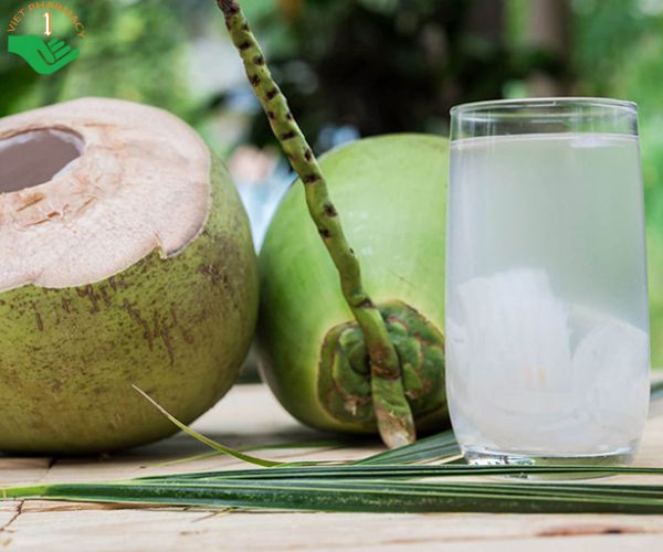 Giải đáp thắc mắc uống nước dừa giải rượu có hiệu quả không?